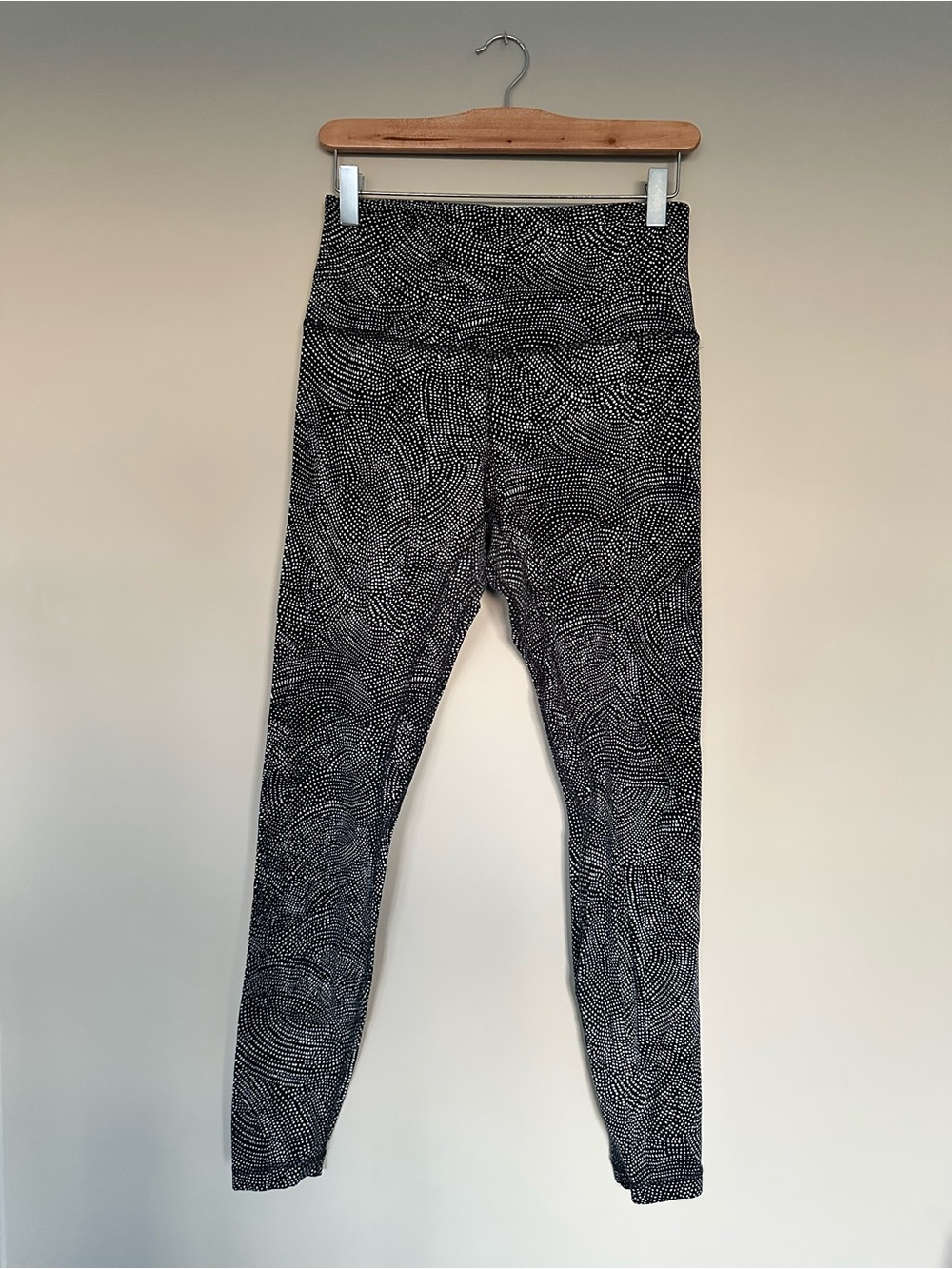Lululemon ALIGN - Black & White Dot Print High-Waist Leggings